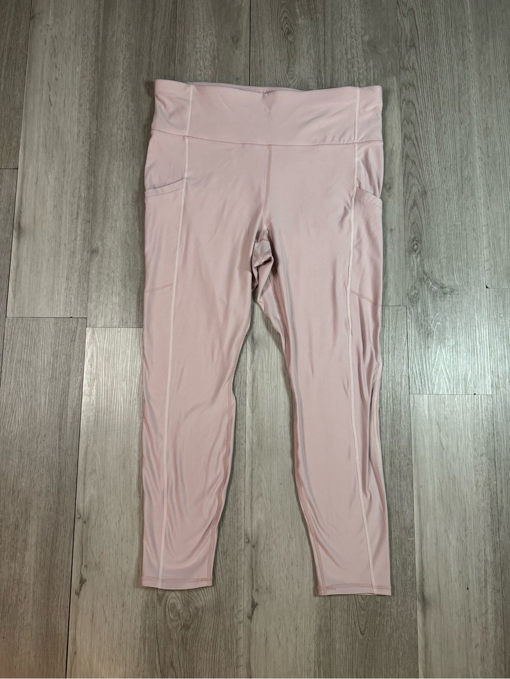 Fabletics Women’s Pink light purple Solid Side Pocket Ankle Leggings Plus Sz 3X.